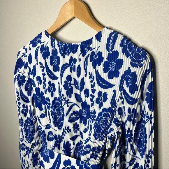 Milly Blue Liv Flowers of Spain Long Sleeve V Neck Pleated Mini Dress - Picture 11 of 13